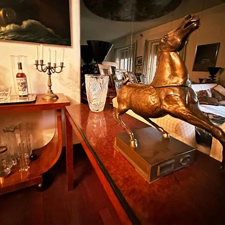 Casa Omaggio - Luxury Museum